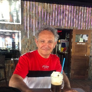 Luis Riaga